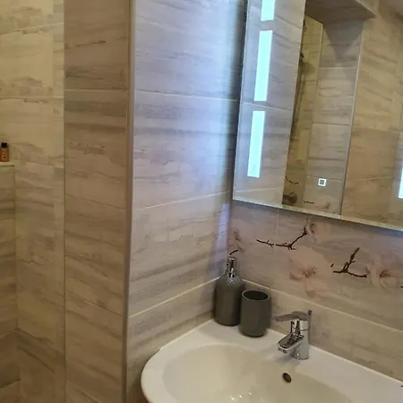 Malavi Center Deluxe Ruse! Comfort&clean! *